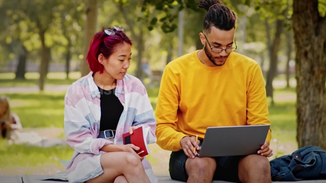 University of Phoenix Professional Development Advertisement